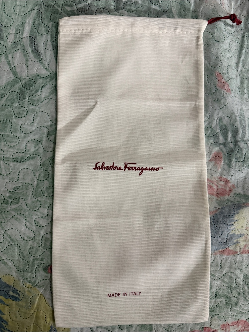 Salvatore Ferragamo Cream Drawstring Dust Bag with Red Logo